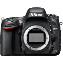 製品写真：ニコン D600 24-85 VR レンズキット