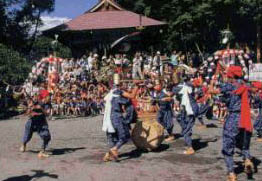 東京都日の出町・春日神社の祭礼