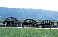 福岡県朝倉町・三重連の水車