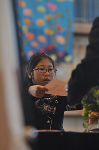 (4)校長先生はほとんど切ってしまって子供をアップに