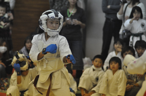 作例(1)蛍光灯による色ムラ