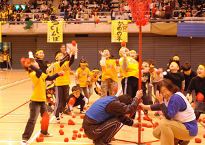 作例(1)玉入れはカゴも入れてフレーミング