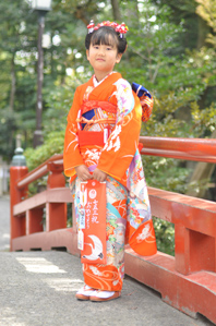 作例(2)少し斜めに立つ