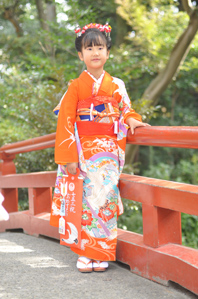 作例(3)欄干などに手をかける