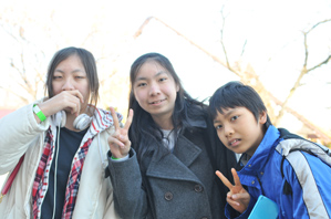 作例３子供の露出を合わせたら背景がとんだ