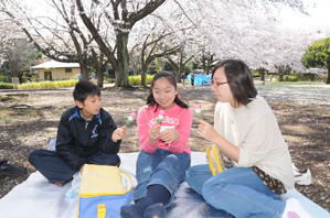 作例３内蔵ストロボで日中シンクロ