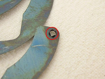 打ち出されているダボ