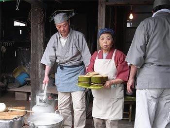 蕎麦の茹で奉行と配膳奉行