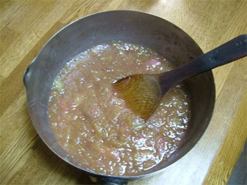 ジャムを煮詰める