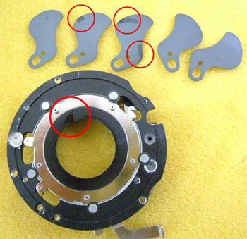 分解したシャッターの油分の湿潤