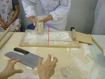 修正した蕎麦生地