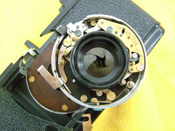 油分の湿潤で動かないシャッター