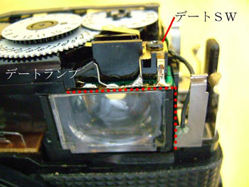 デートランプとデートSWがハンダ付けされた基盤