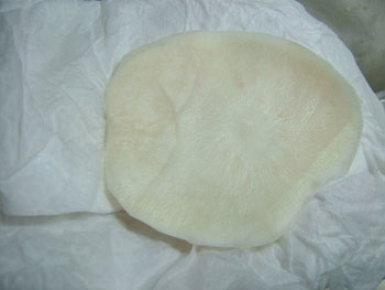 キッチンタオルで水分を取る