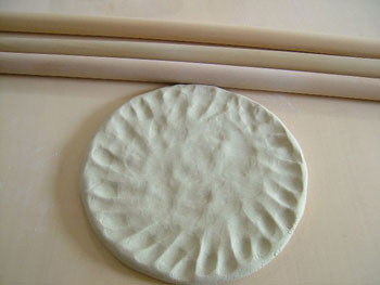 蕎麦粉を繋ぎにした蕎麦生地