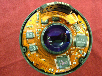 まるで宇宙都市の様相