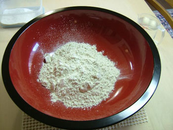 檜原産の純蕎麦粉