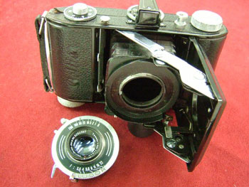 カメラ本体とシャッターとに分離