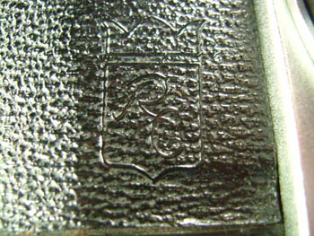 刻印されたローヤル３５Ｐの擬皮