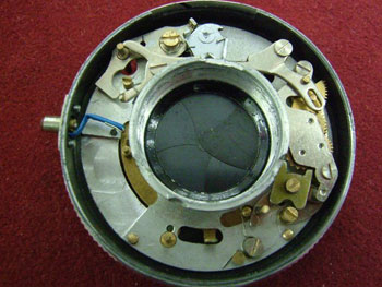 製造元の銘がないプロンター系亜種シャッター