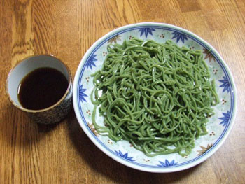 茹でたアシ蕎麦