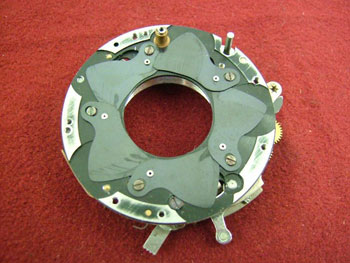 原因不明の油分の湿潤