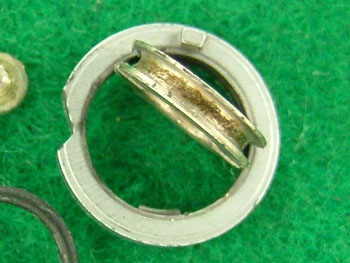 ブレーキ保持環の内側に錆