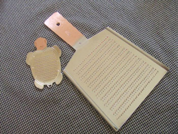 購入したおろし金