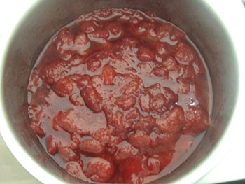 完成した苺ジャム