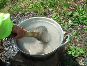 色が変わり、粘りが出る