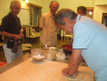 十割り蕎麦を打つ