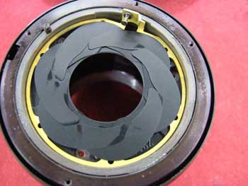 ズーム環等から油分が