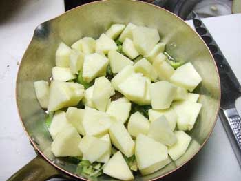 残りの残骸でリンゴジャムを作りました