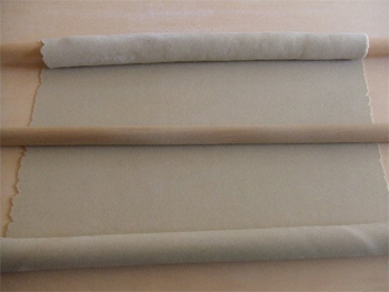 て均一の厚さに伸す