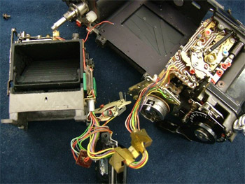 ミラーボックスを外す