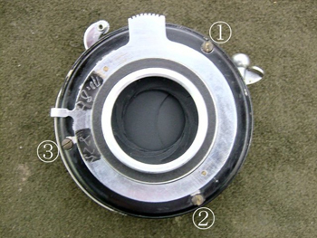 ３本のネジを緩めて、分離できるかを確認