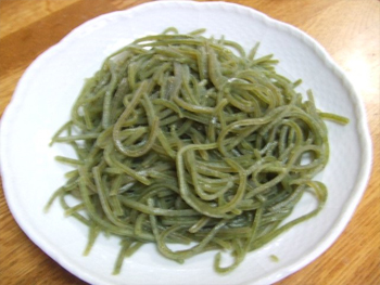 早春の香りと色合い