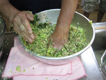 混ぜ合わせます