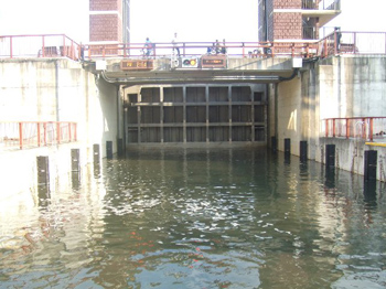 旧中川版パナマ運河