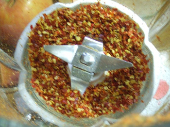 ミキサーで粉砕