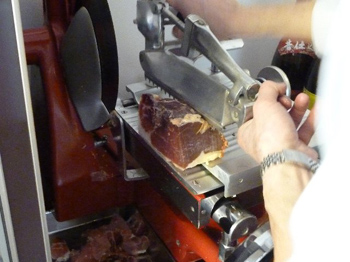 スイス製のスライサー