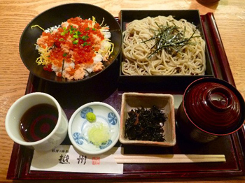 蕎麦と鮭の親子丼定食