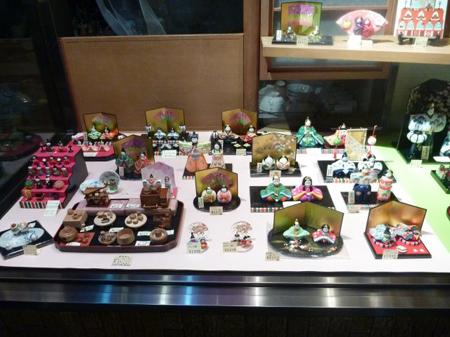 陶製のひな人形