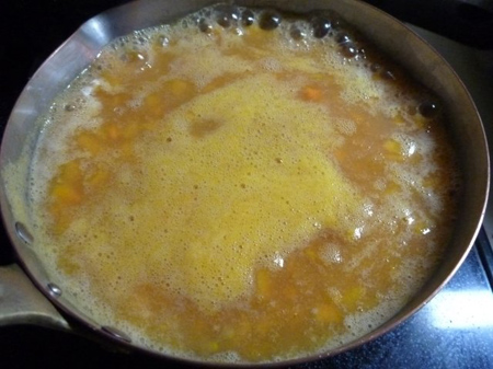 水分を飛ばしていきます