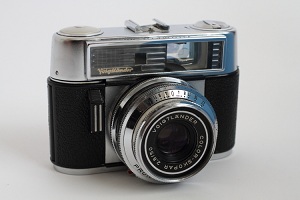 反射　オレンジ色