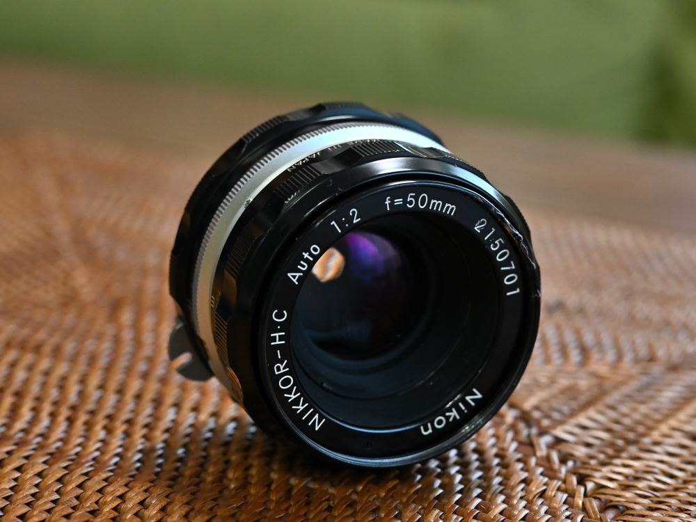 オールドレンズ】しっとりした濃淡の描写が美しい王道標準レンズ「Nikkor-HC Auto 50mm F2」 | ShaSha
