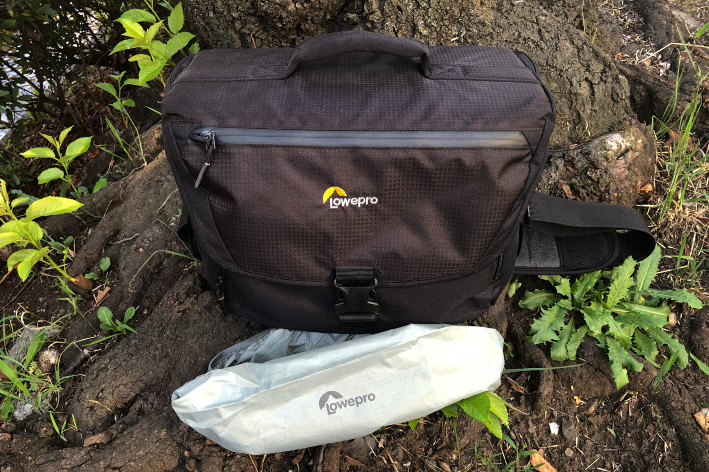 Lowepro  nova 200AW