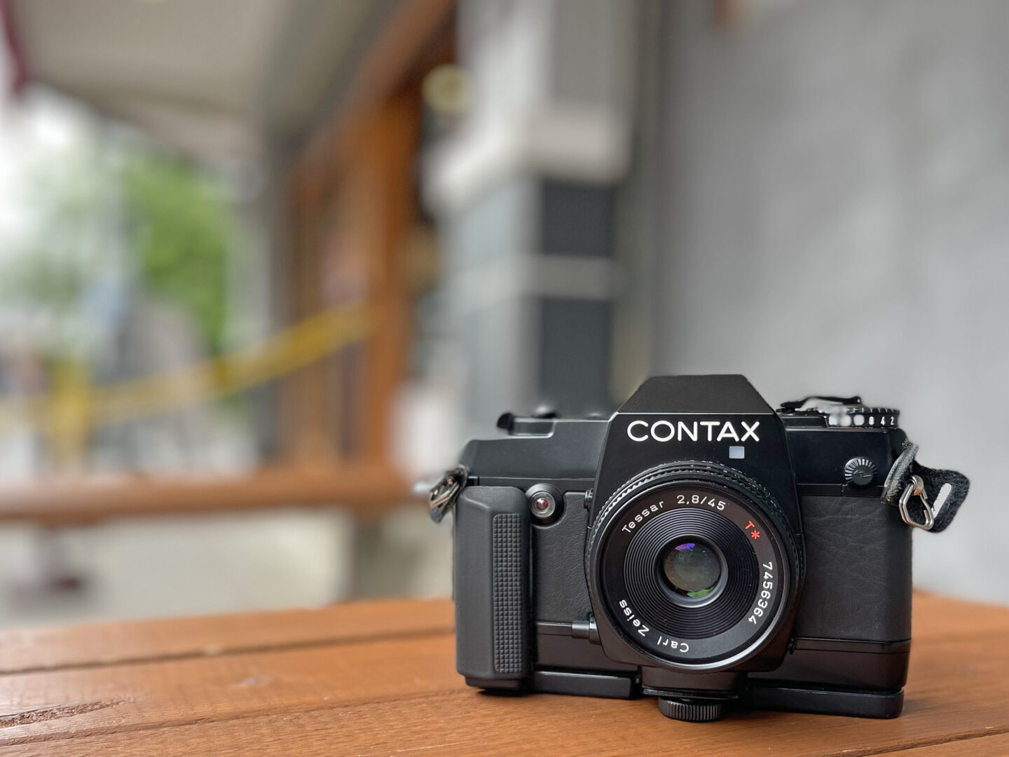 【フイルムカメラ】「コンタックス 137MA Quartz」で魅力のコンタックスツアイスレンズを使う