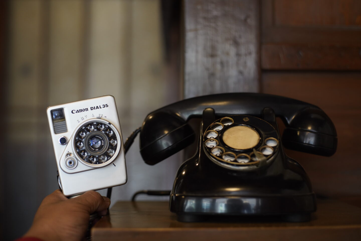 フイルムカメラ独特なフォルムが魅力のハーフサイズフイルムカメラ