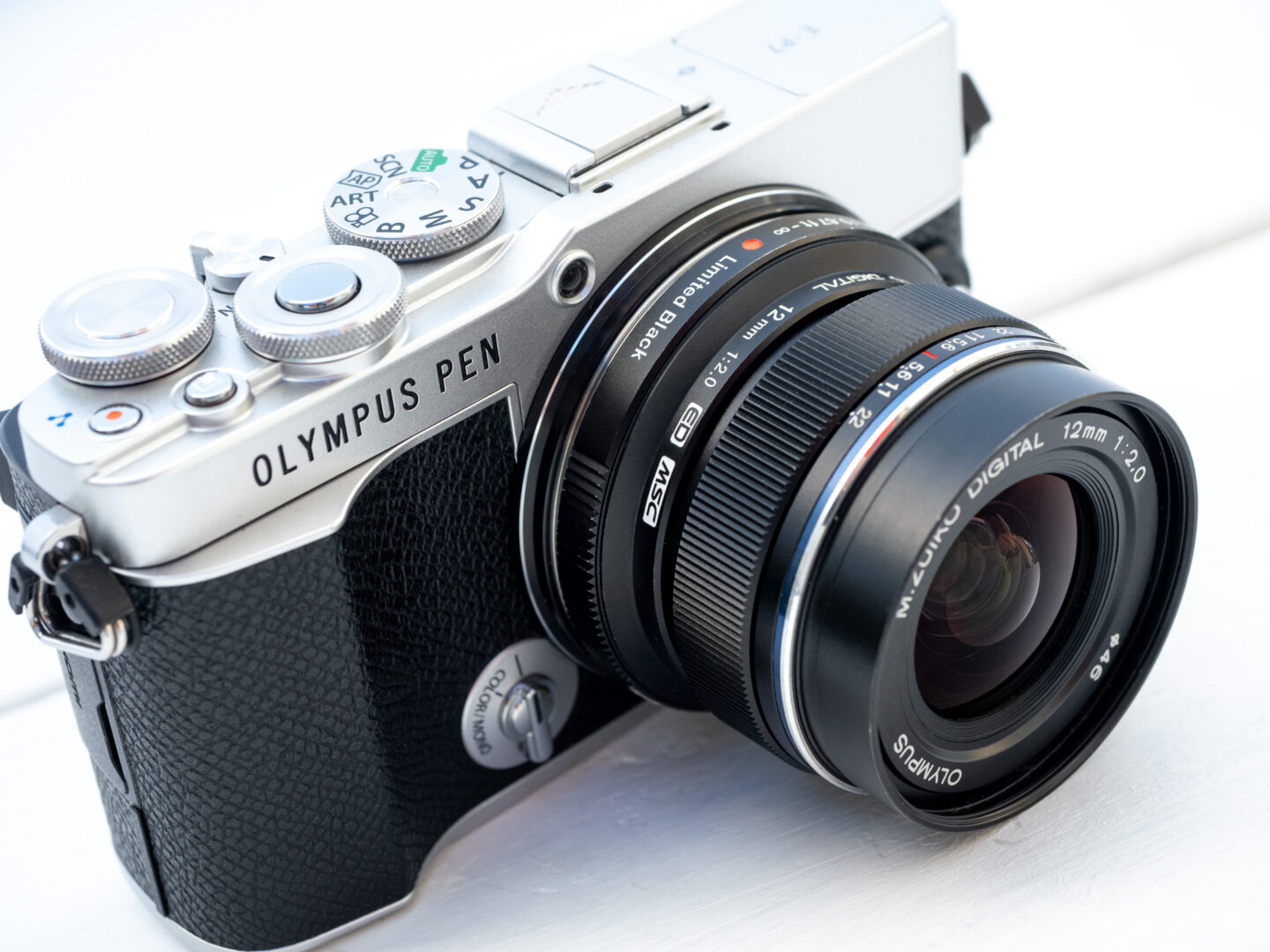 送料無料（沖縄配送） OLYMPUS 単焦点レンズ DIGITAL ED 12mm F2.0